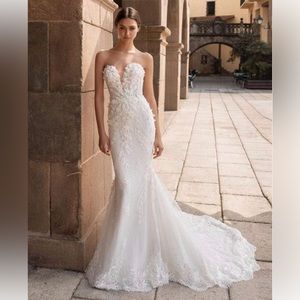 Pronovias Athera wedding dress